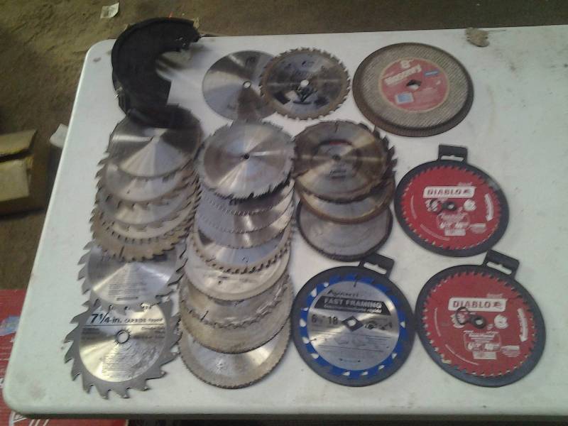 lot 2 image: Lot Of Assorted Saw Blades 6 12 & 7 14- Some New & Some Used