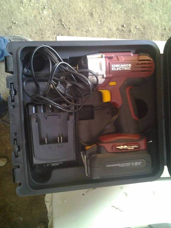 lot 9 image: Chicago Electric 18 Volt Impact Driver