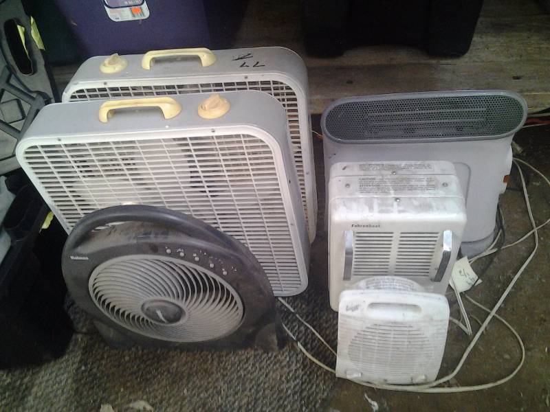 lot 33 image: Assorted Fans & Heaters