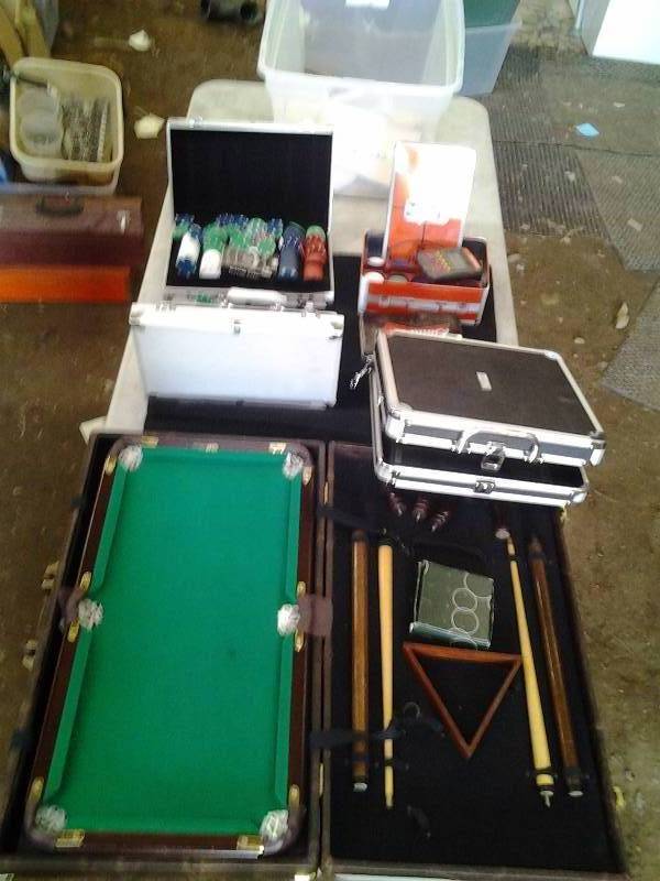 lot 53 image: Portable Table Top Pool Game With Case & Poker Chips