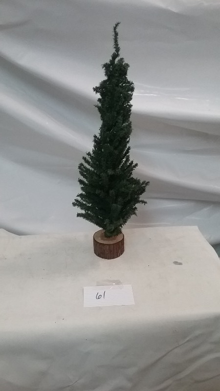 2x 23 Christmas Trees