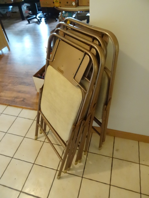 lot 42 image: Vintage Samsonite  Folding Chairs