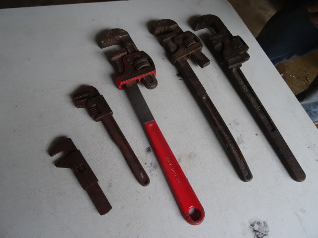 lot 46 image: Assorted Vintage Pipe Wrenches