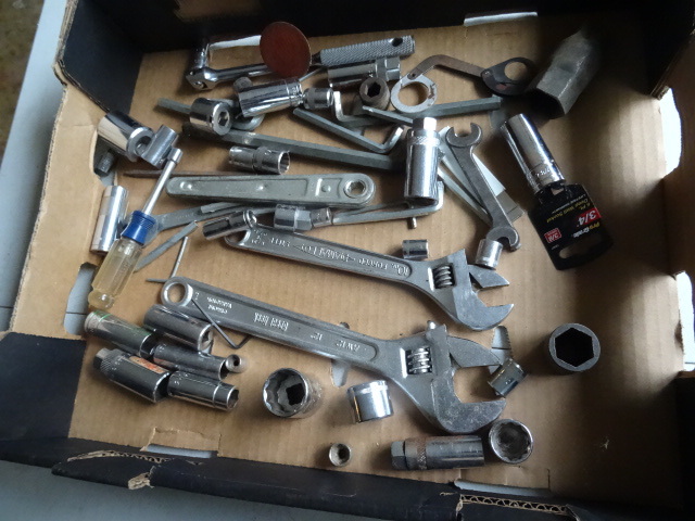 lot 53 image: Misc Sockets & Hand Tools, Crescent Wrench