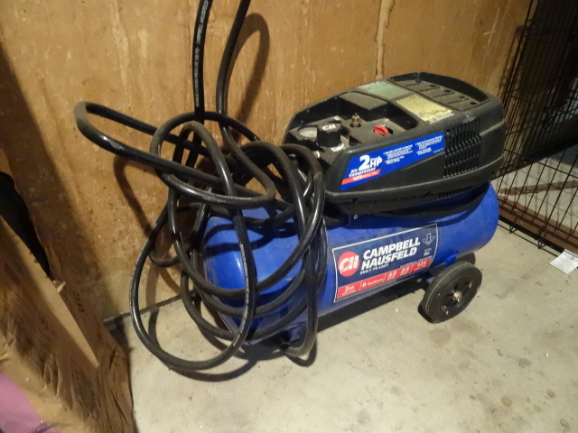 lot 90 image: Campbell Hausfeld Air Compressor 2 HP