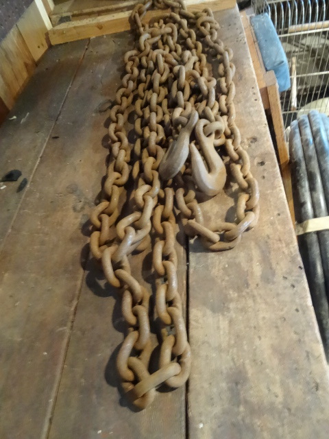 lot 110 image: Heavy Duty Log Chain WHooks