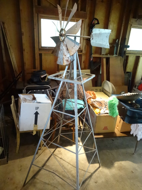 lot 114 image: Metal Windmill Lawn Ornament 80