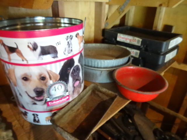 lot 121 image: Oil Drain Pans, Vintage Metal Bowl