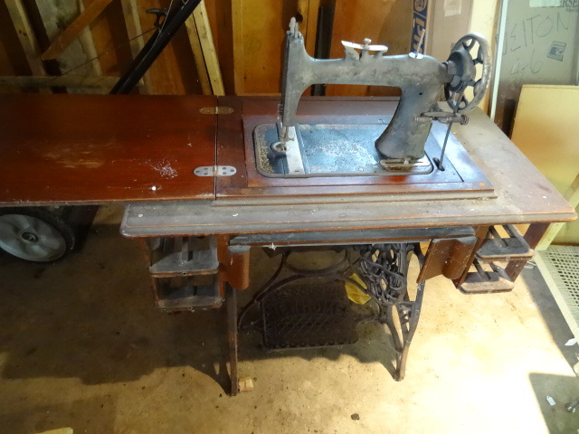 lot 130 image: New Home Sewing MachinePedal Table