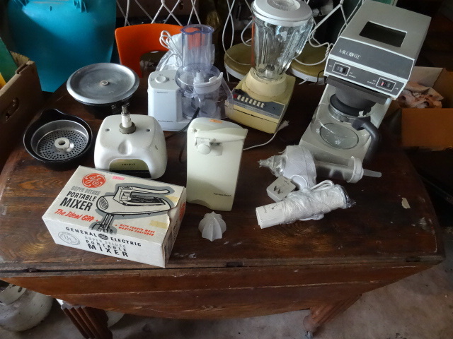 lot 148 image: Misc Housewares, Appliances