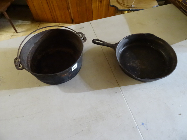 lot 200 image: Cast Iron Pot & Skillet