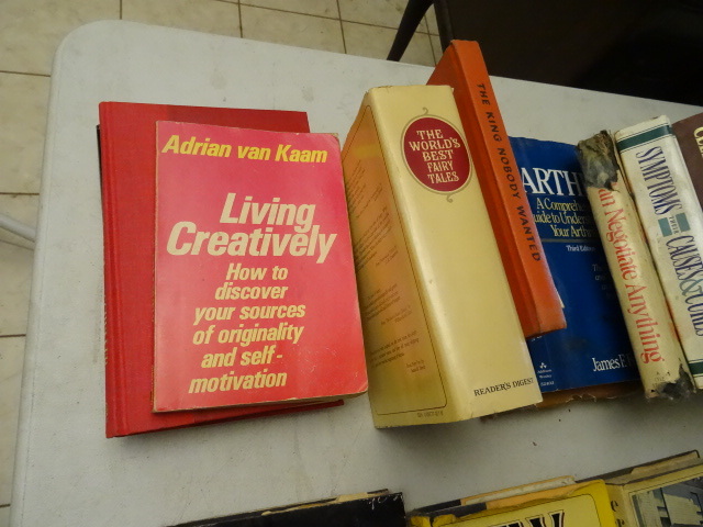 lot 205 image: Lots Of Misc Books