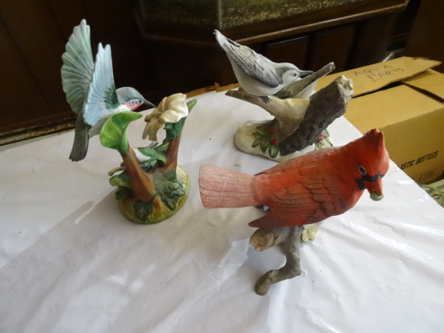 lot 240 image: Avon & Gallery Originals-
