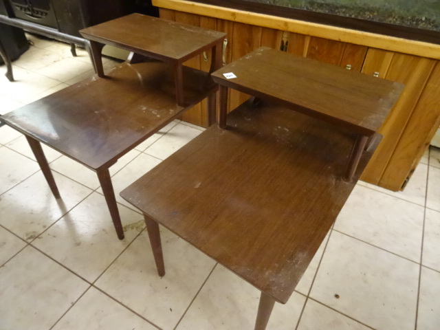 lot 265 image: 2 Vintage 2 Tier End Tables 18 X 27 X 22