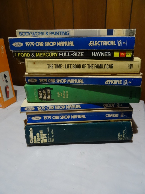 lot 316 image: Misc Car Repair Books