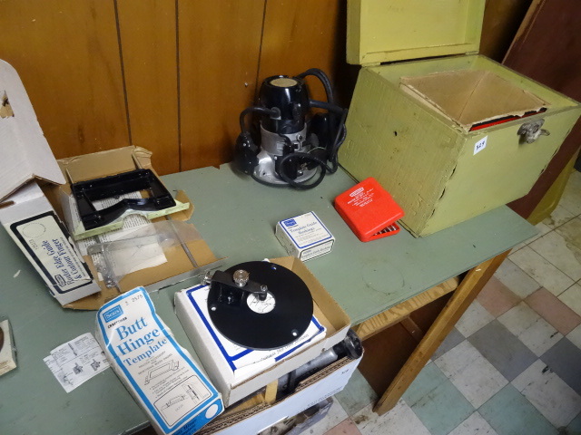 lot 329 image: Router WWood Carrying Box