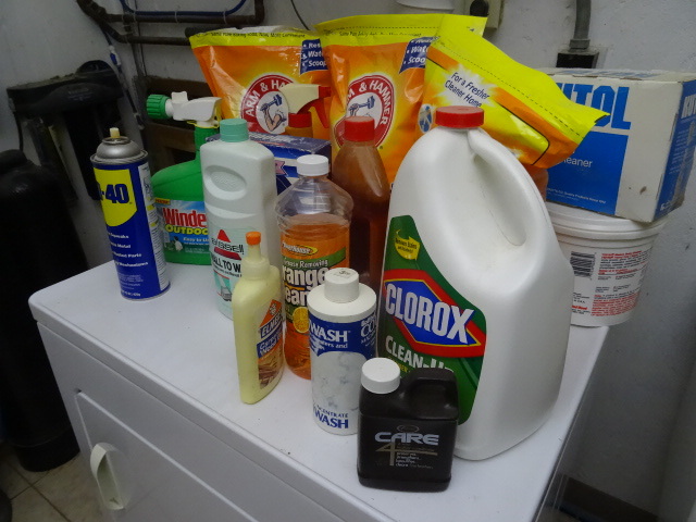 lot 380 image: Misc household CleanersChemicals