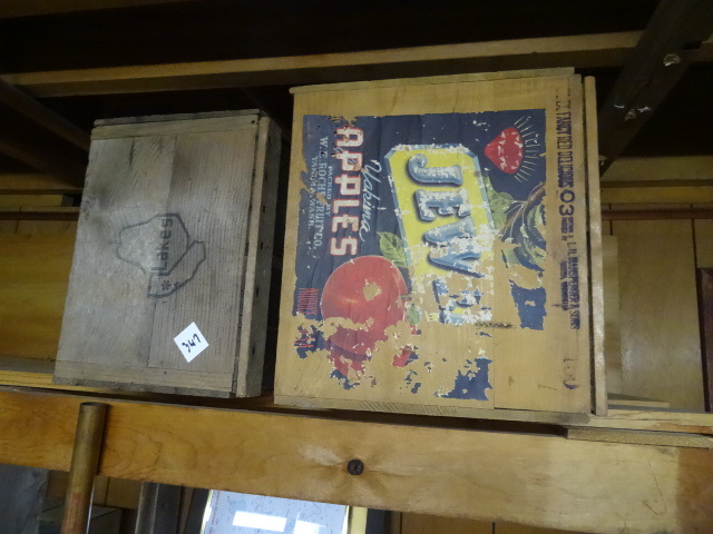 lot 347 image: 2 Wood BoxesFruit Crates Vintage