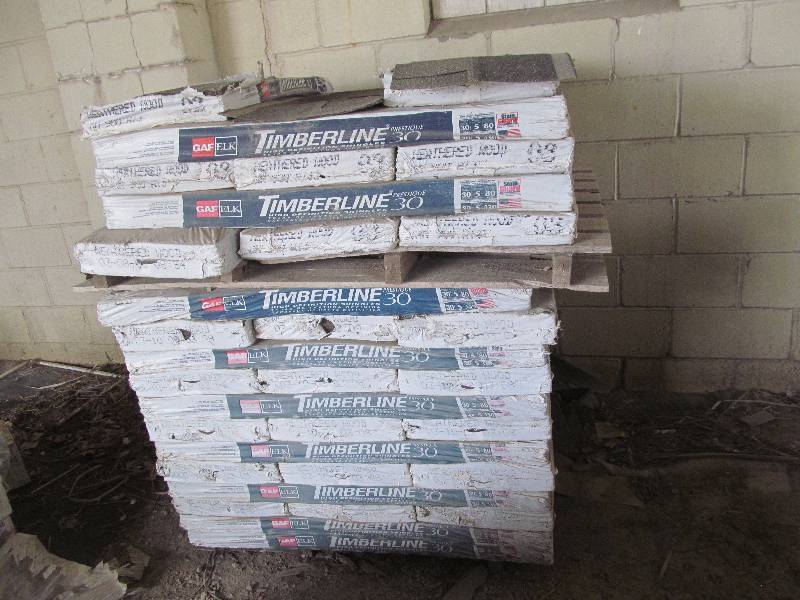 lot 14 image: shingles