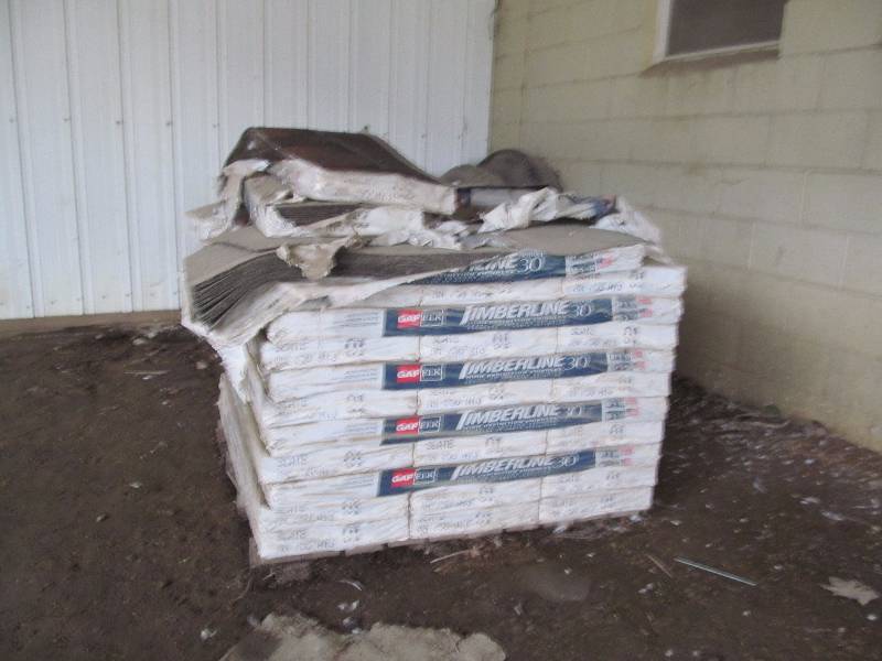 lot 18 image: shingles