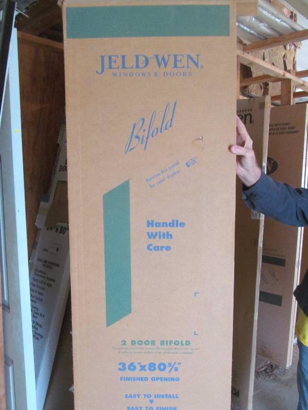 lot 28 image: JELD-WEN bi fold door