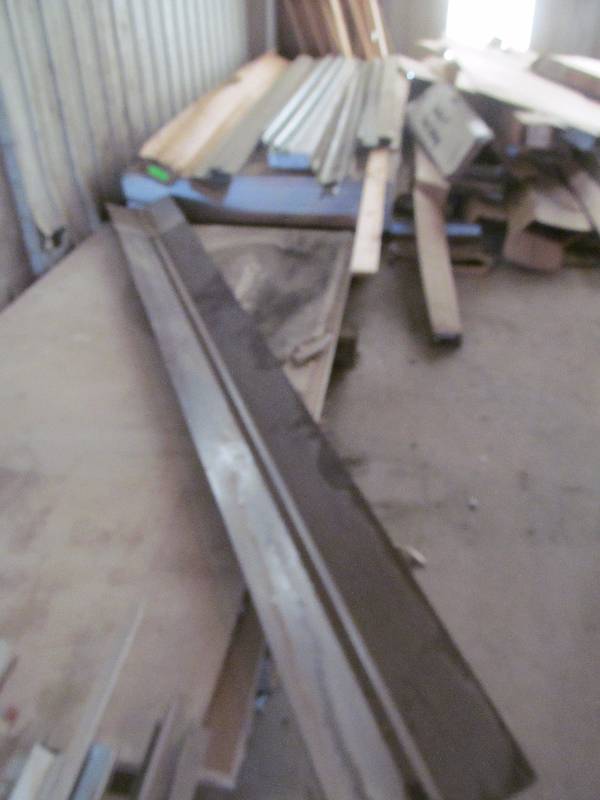 lot 93 image: roofing accessories