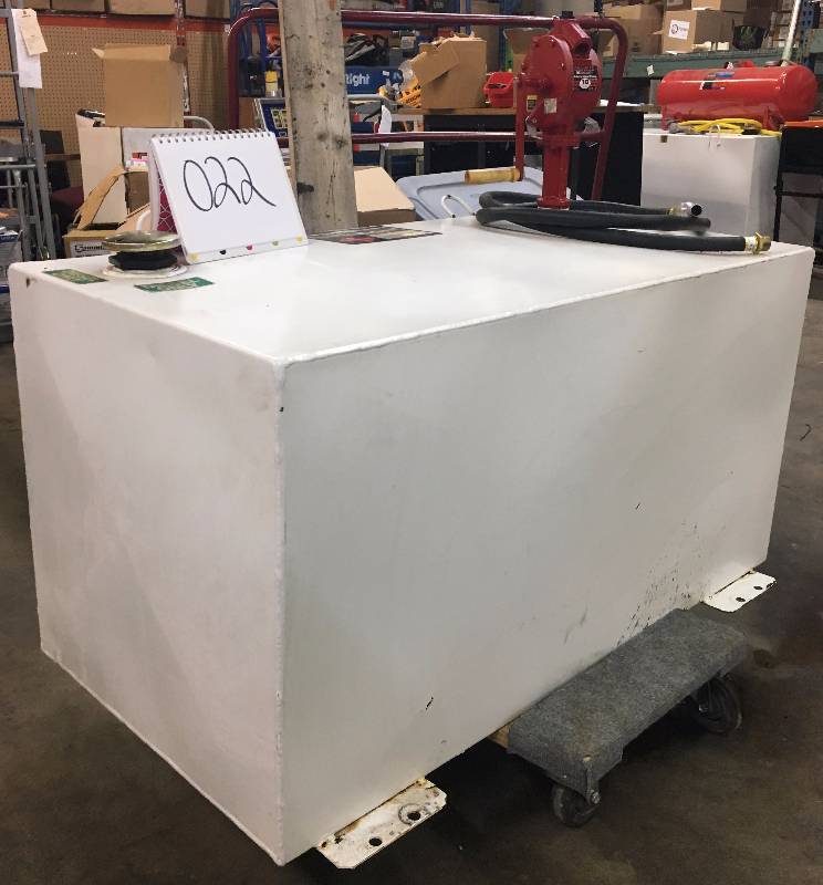 lot 22 image: Fluid Transfer Tank with Rotary Hand Pump