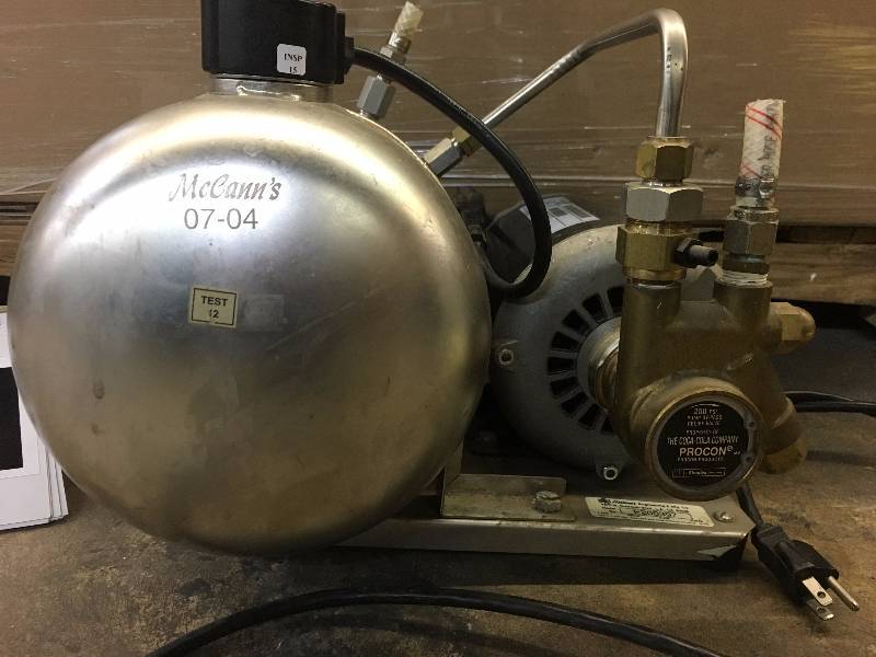 lot 21 image: McCanns E200397 Soda Carbonated Beverage Carbonator