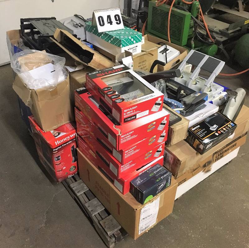 lot 49 image: Salvage Pallet of Office Supplies