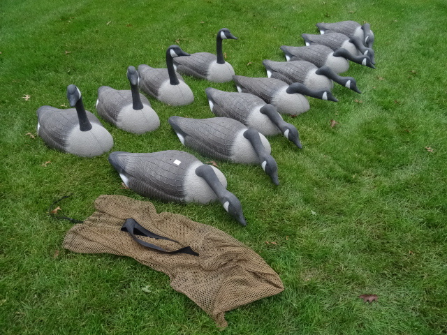 Magnum Size Goose Decoys 12 Total
