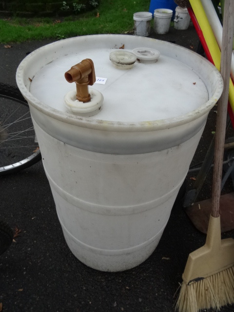 35 Gallon Plastic Barrel with Spicket