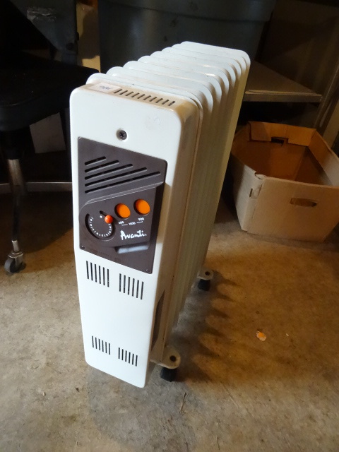 Avanti Oil Heater On Wheels