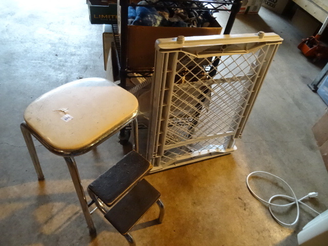 Vintage Metal Stool BabyAnimal Security Gate