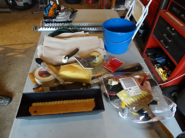 Misc Paint & Wall Paper Supplies,