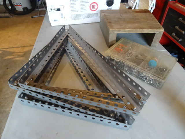Wood Step, Misc Nails, 4 Metal Shelf Brackets