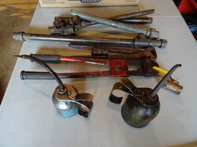 Bolt Cutter, Oil Cans, Pinchers,