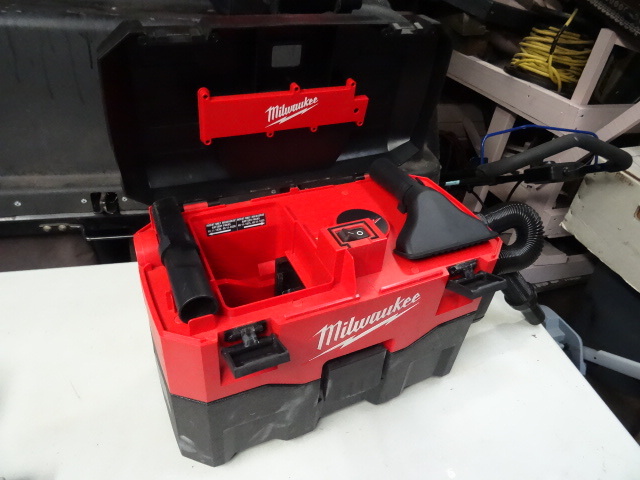 Milwaukee 18 Volt Cordless Vacuum