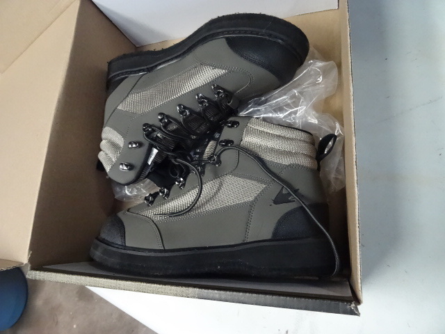 Helll bender wading shoe