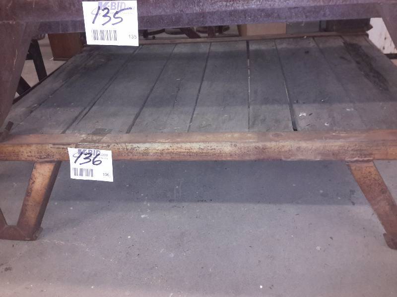 lot 136 image: Steel & wood Railroad Pallet 