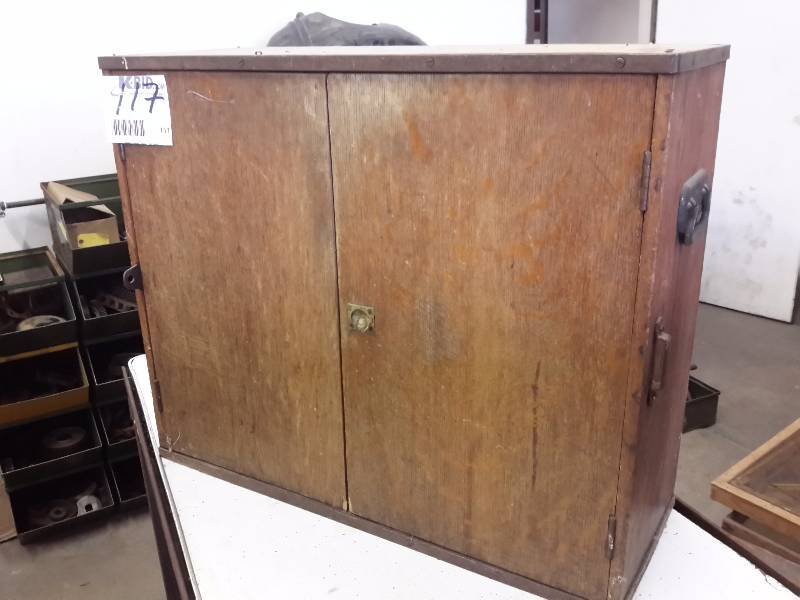 lot 117 image: Wood Cabinet steel handle on sides. Oak venear plywood