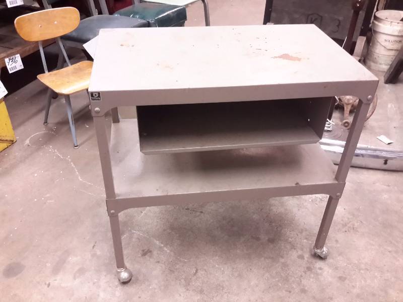 lot 159 image: Steel Rolling  Cart with drawer compartment. No drawer
