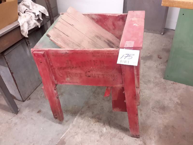 lot 175 image: Antique Banner Root cutter