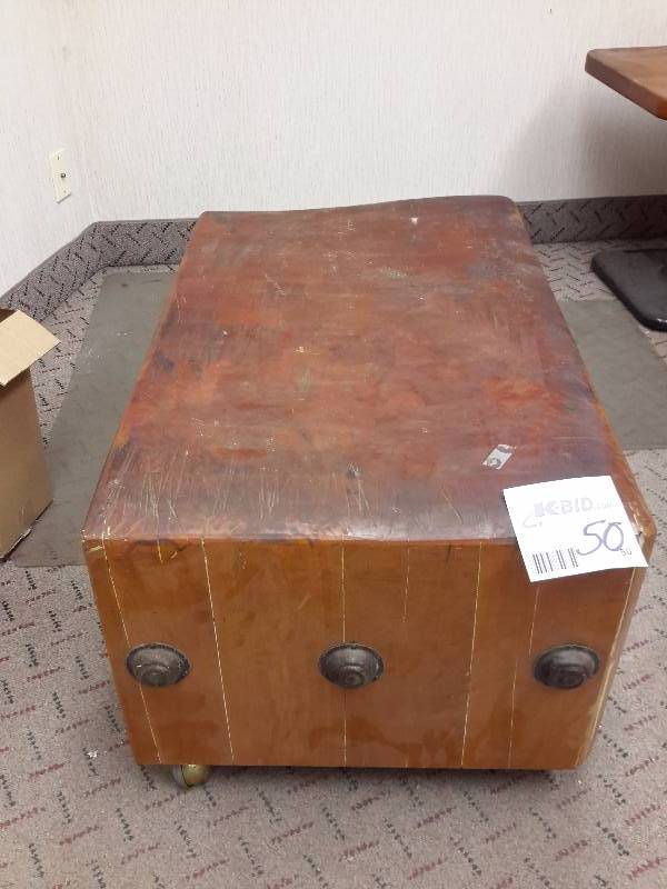 lot 50 image: Vintage solid maple butcher block