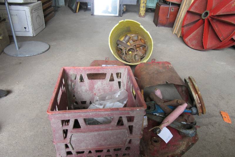 lot 72 image: Misc. industrial salvage items