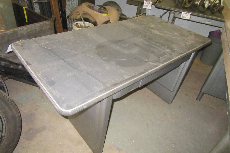 lot 196 image: Vintage All Steel Equipment  table with drawer