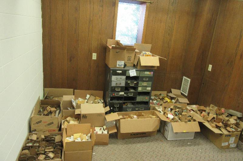 lot 8 image: Watch Parts inventory
