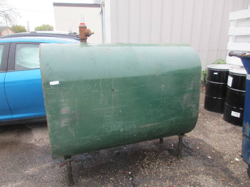 Fuel oil tank