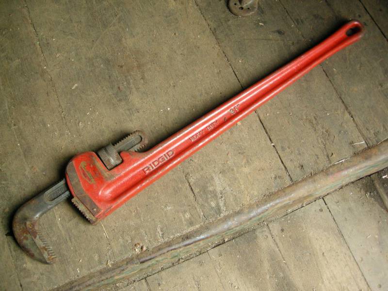 lot 22 image: Ridgid HD 36 Pipe Wrench