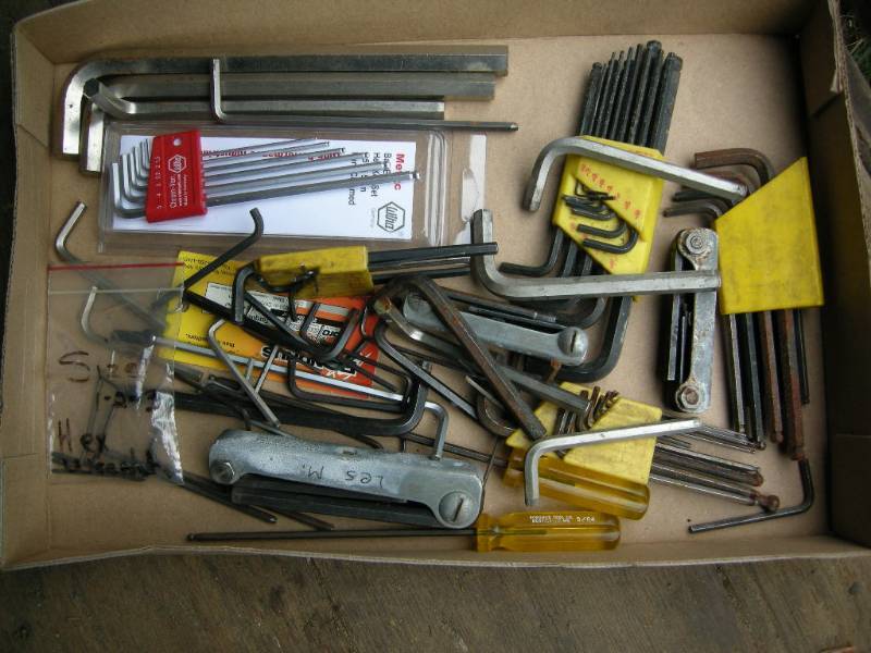 lot 31 image: Hex-Allen Wrenches