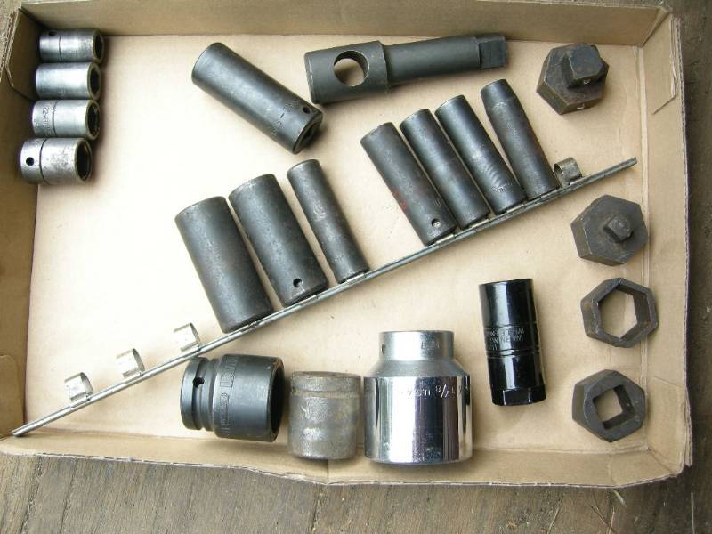 lot 56 image: Variety Impact Sockets